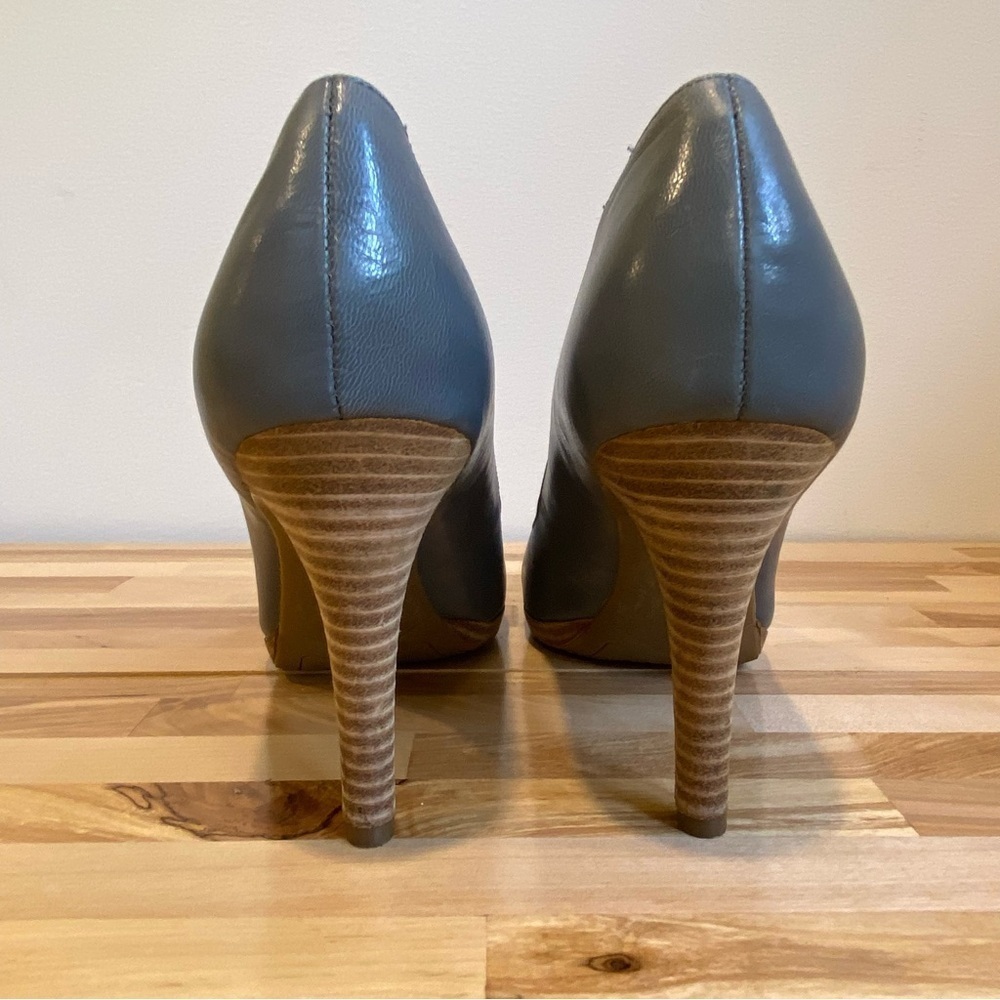 Franco Sarto Darren style leather heels blue/grey tan brown almond toe size 7.5 - Picture 3 of 16